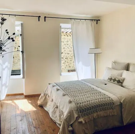 Bed & Breakfast-bugarach Nocleg ze śniadaniem 3*